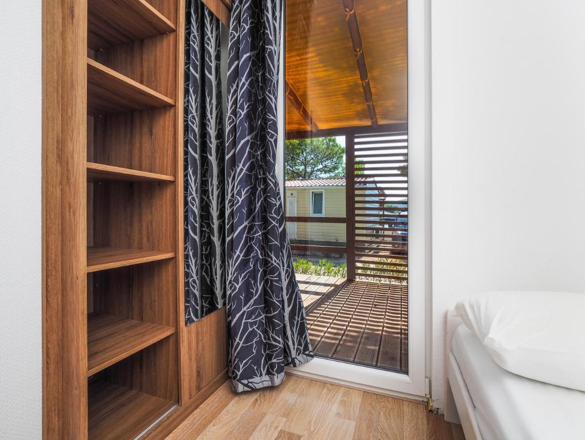 Mediteran Travel Mobile Homes Uvala Slana เซลเซ ภายนอก รูปภาพ