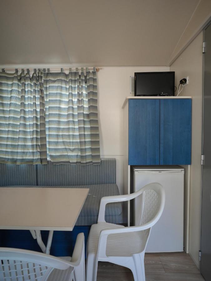 Mediteran Travel Mobile Homes Uvala Slana เซลเซ ภายนอก รูปภาพ