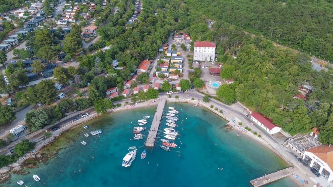 Mediteran Travel Mobile Homes Uvala Slana เซลเซ ภายนอก รูปภาพ
