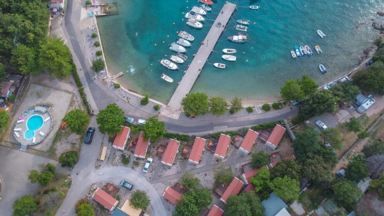 Mediteran Travel Mobile Homes Uvala Slana เซลเซ ภายนอก รูปภาพ