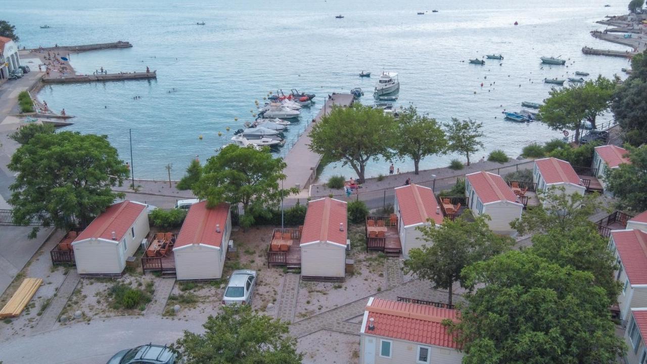 Mediteran Travel Mobile Homes Uvala Slana เซลเซ ภายนอก รูปภาพ